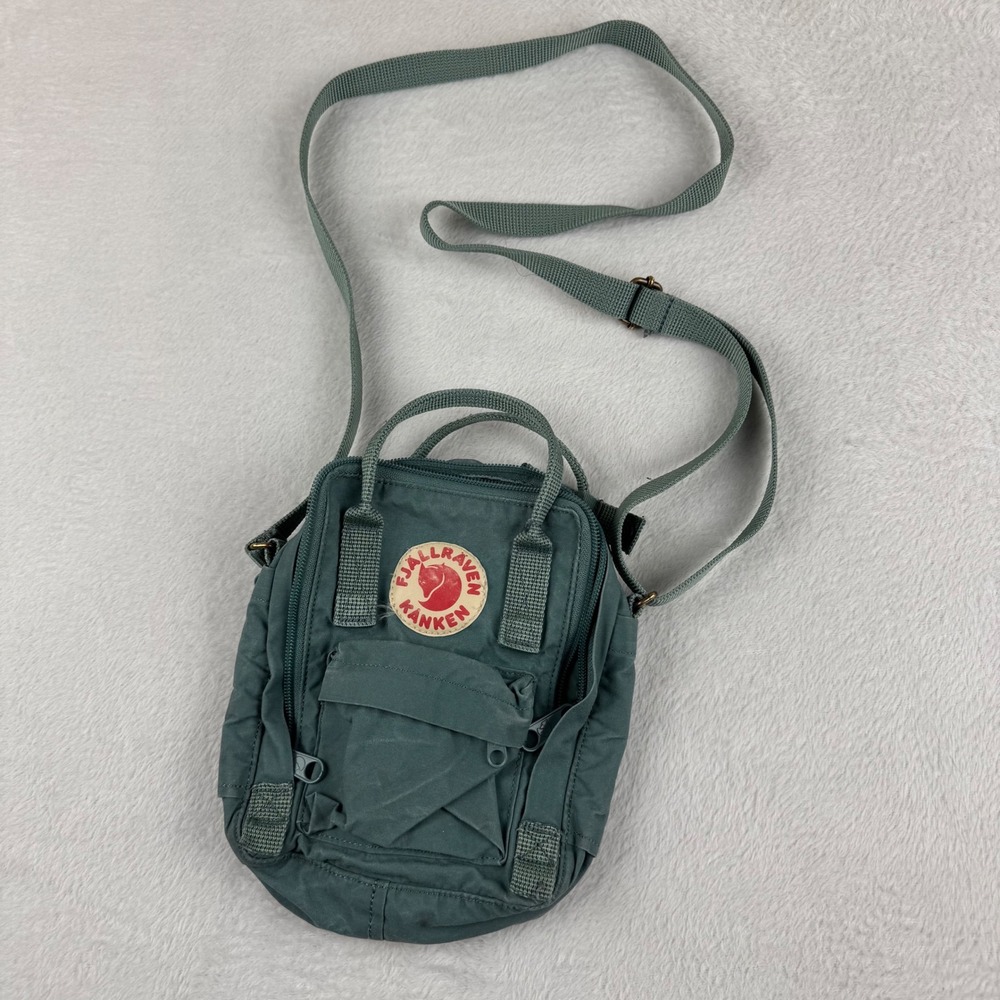 Fjallraven Kanken Sling Bag Unisex OS Green Crossbody Adjustable Strap 23797
